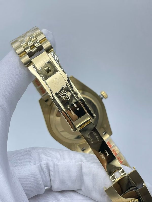 Rolex Sky-Dweller 42mm 18K Gold White Dial 336935 Automatic Machine Waterproof Men's Watch - Image 6